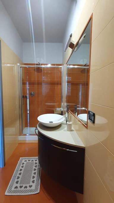Ferienwohnung Tiziana Attico E Terrazzo Turin Exterior foto
